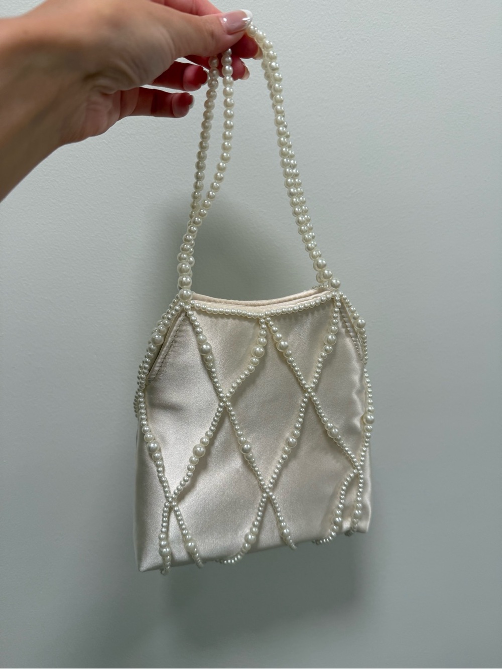 Lulus Gloria ivory satin pearl pouch handbag